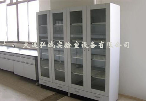 邵通器皿柜